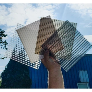 poliwęglan komorowy porównanie kolorów